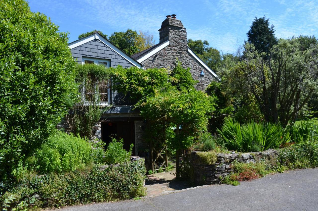 Bow Mill Farm Bed & Breakfast Totnes Exterior photo