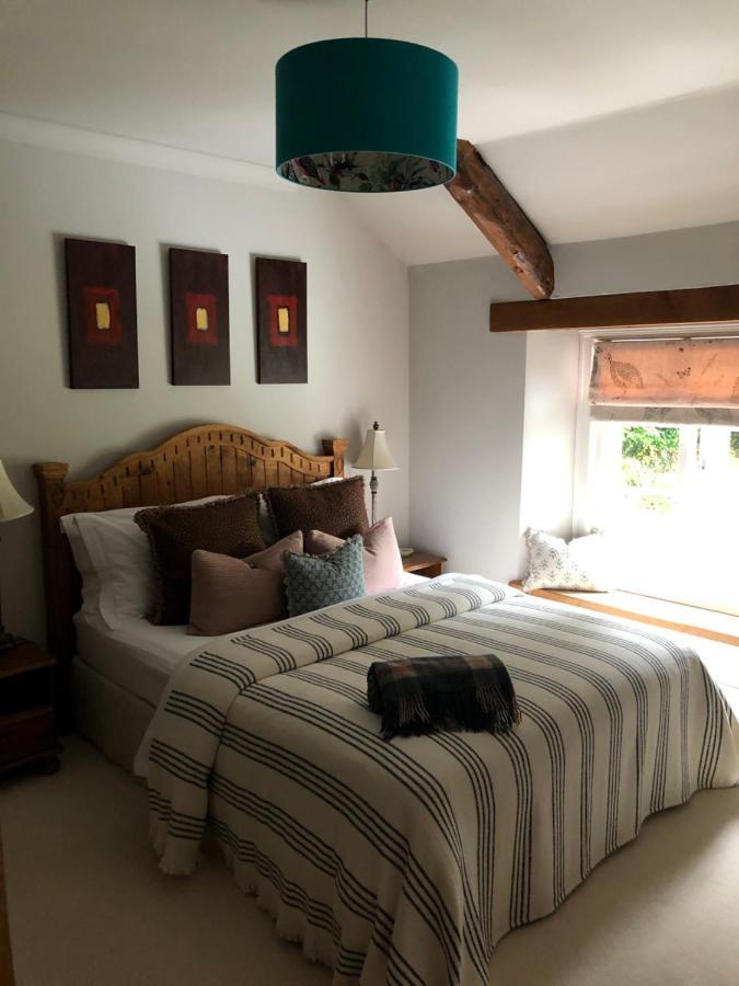 Bow Mill Farm Bed & Breakfast Totnes Exterior photo